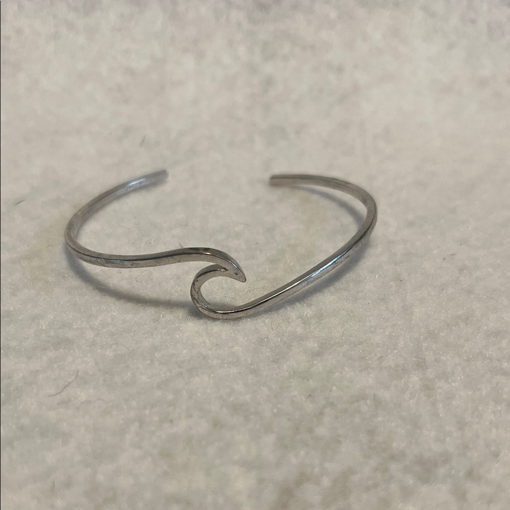 Elegant Silver Wave Cuff Bracelet